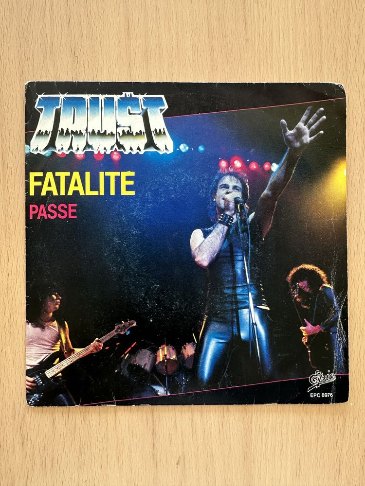 Vinil Single Trust