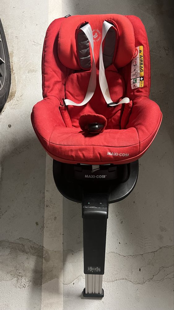 Fotelik maxi-cose z baza ISOFIX
