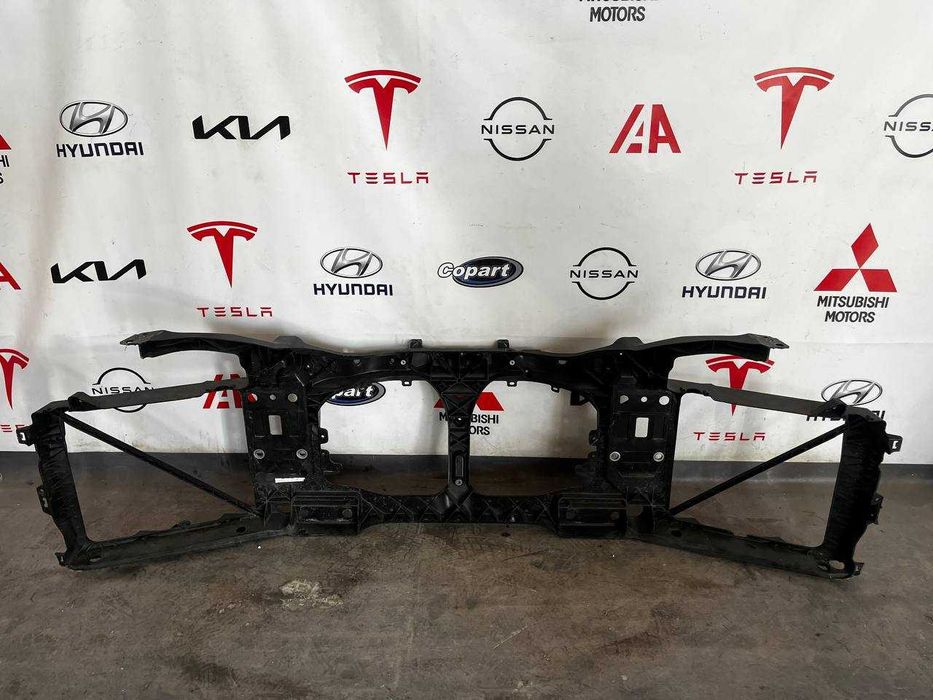 Панель радіатора передня Телевізор  Tesla Model S 1034038-00-F