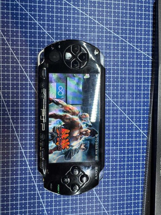 PSP-1001 Playstation Portable CFW MOD mozna odpalać kopie gier Polecam