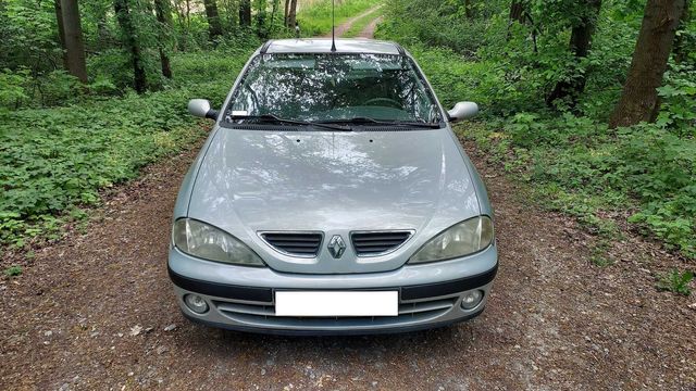 Renault Megane, benzyna z gazem.