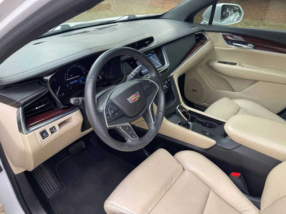 Cadillac XT5      2017
