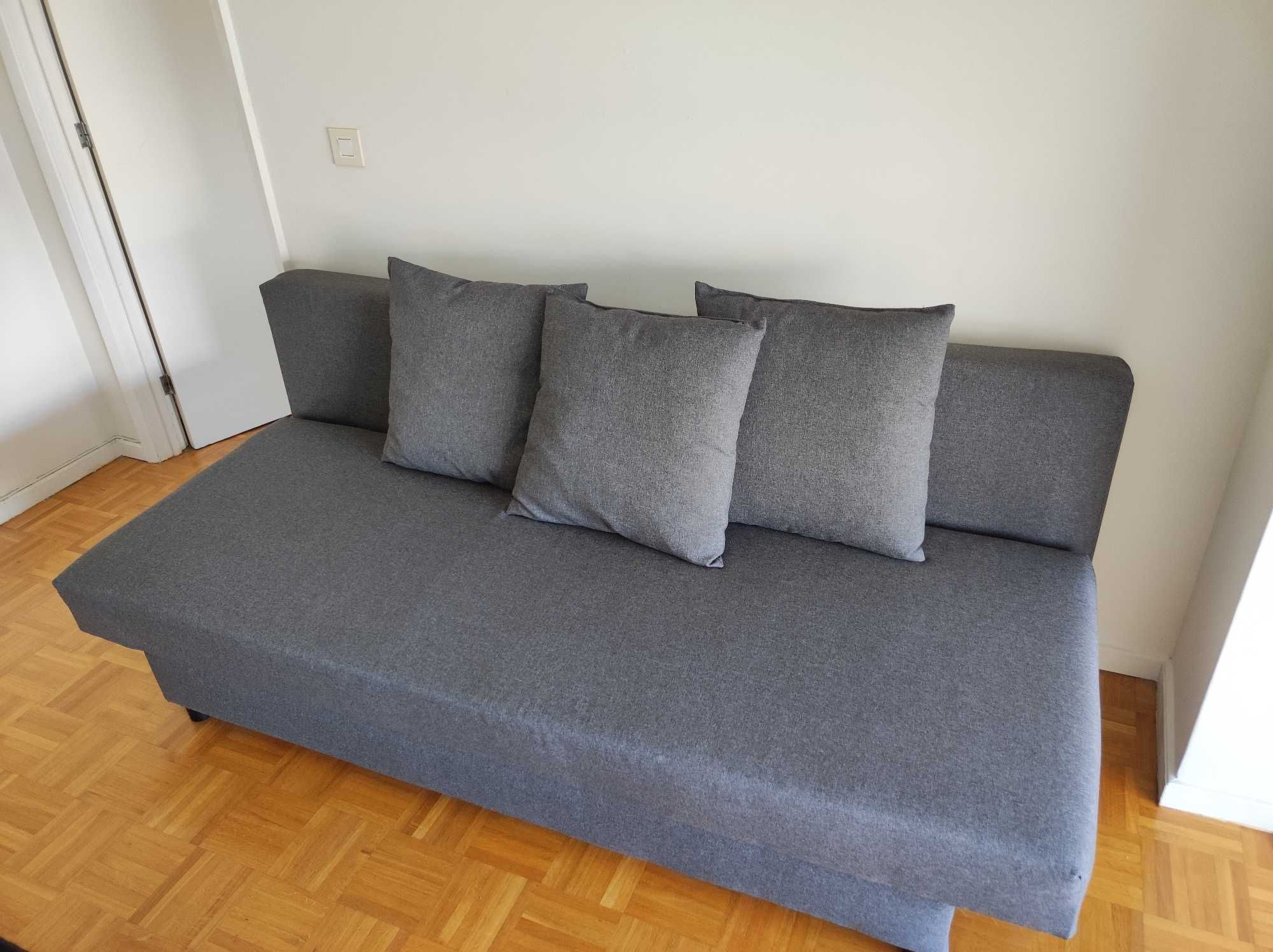 Sofá IKEA Äldvalen
