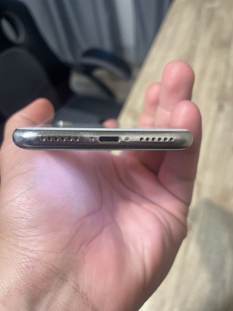 Продам iphone X Neverlock 64GB