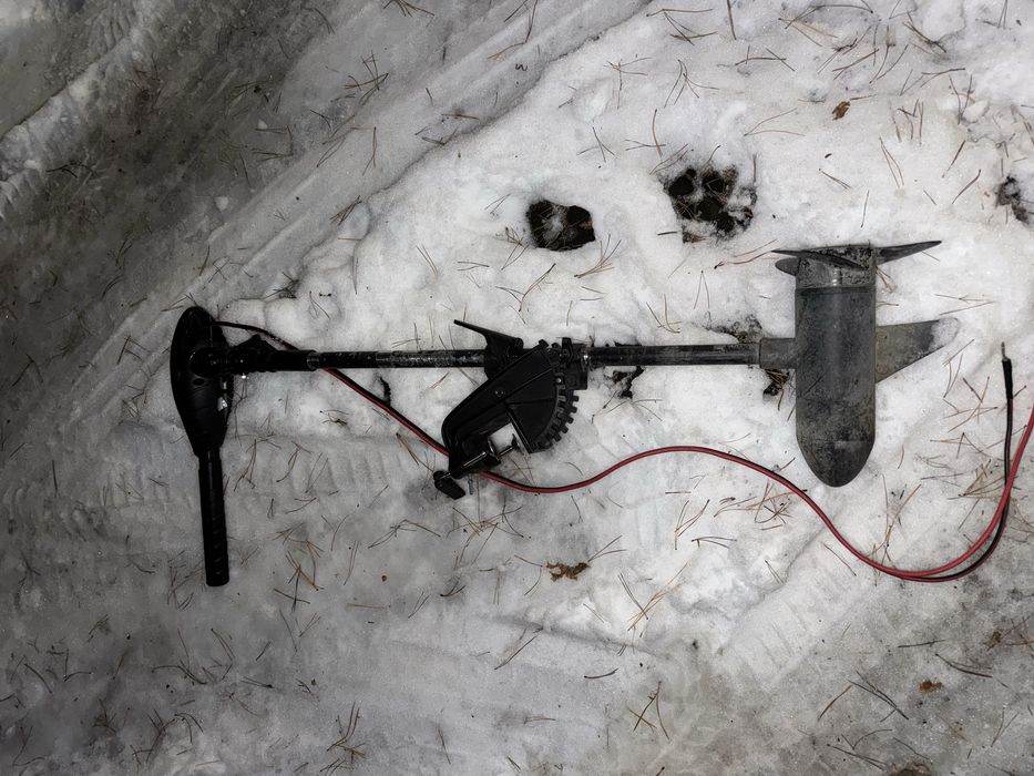 Ponton Kormoran 330 + silnik + akumulatory