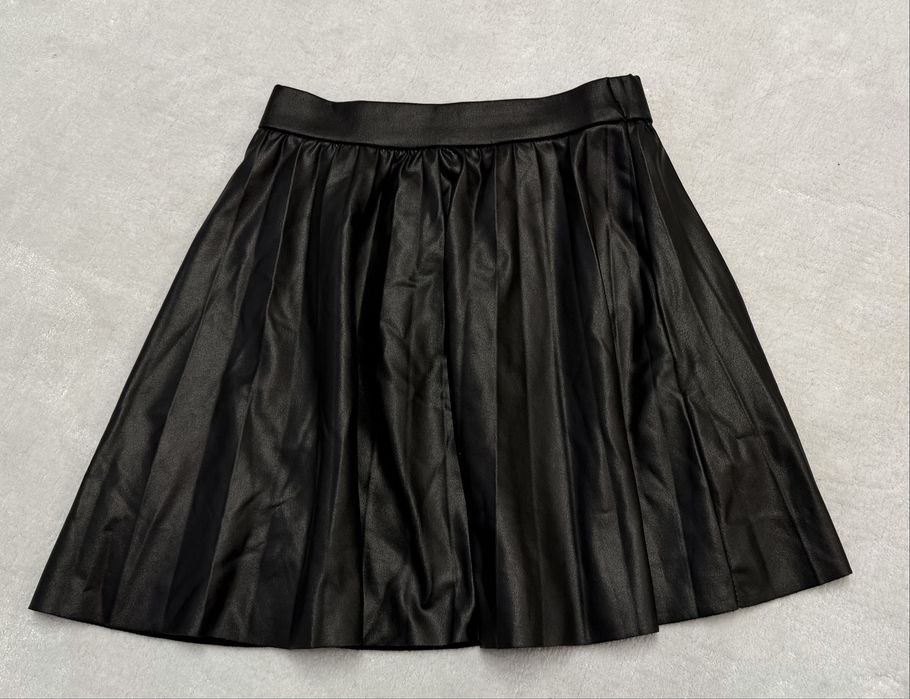 Zara Czerna spódniczka plisowana eko skóra modna 128 8l sesja święta