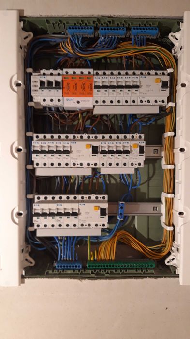 Elektryk + Złota Rączka + Solidnie +Tanio = Sukces i Zadowolenie