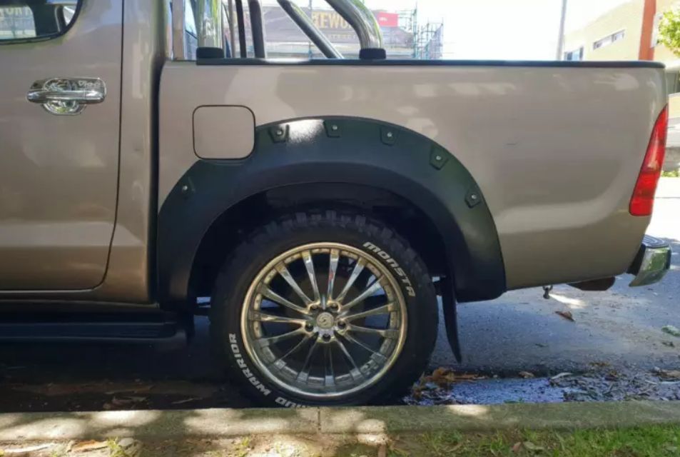 Abas Plástico ABS Toyota Hilux 11-15