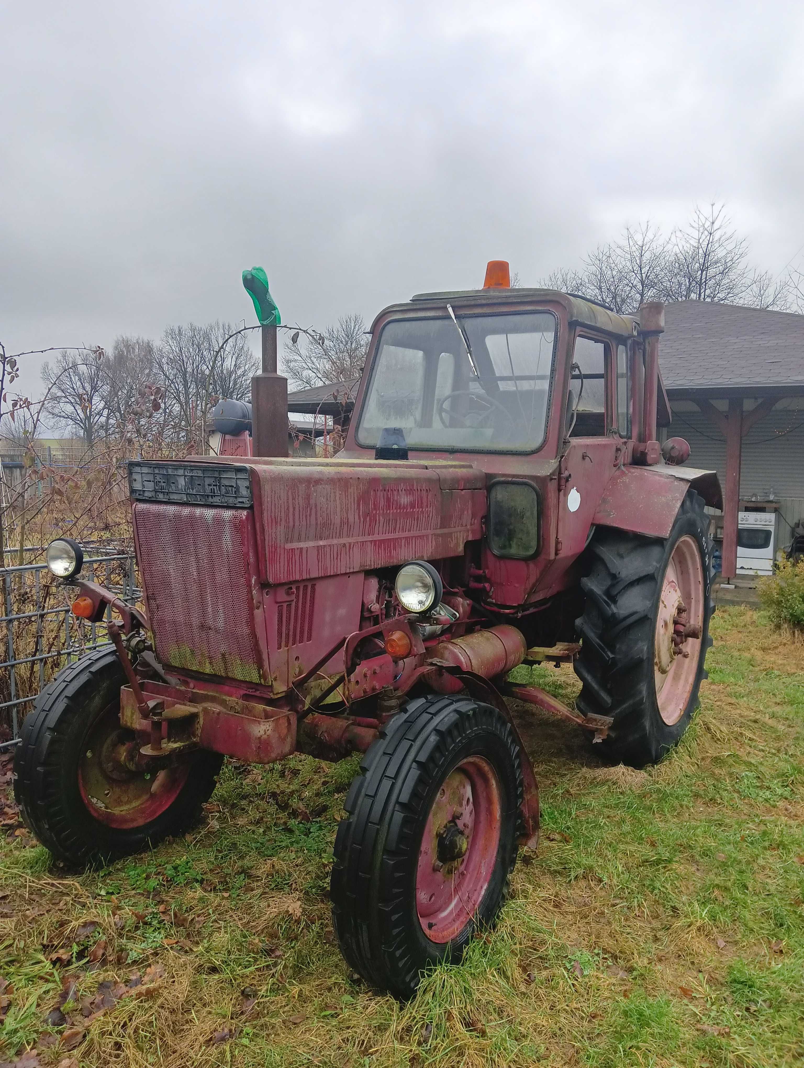Traktor, ciągnik MTZ 80