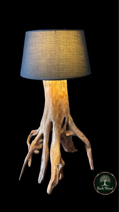 Candeeiro em Raiz de arvore