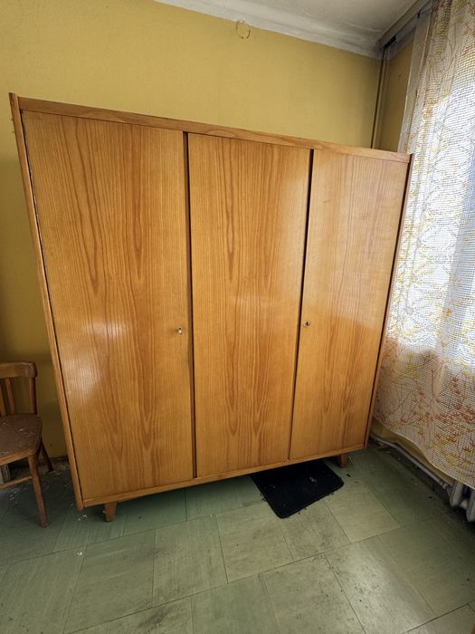 Szafa trzydrzwiowa PRL
