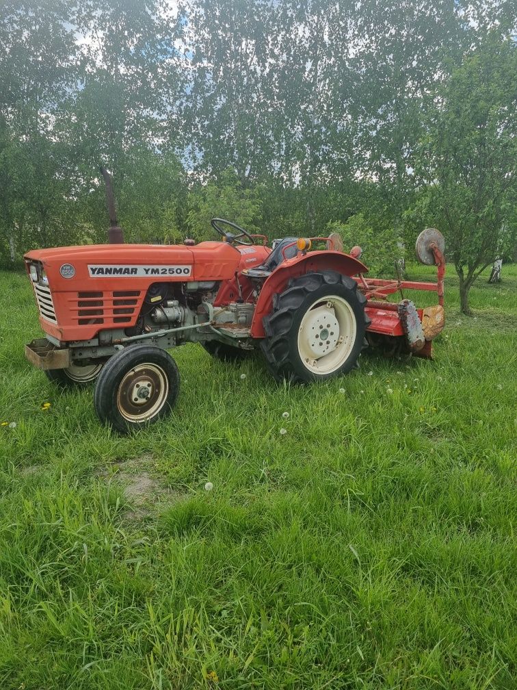 Yanmar ym 2500 z glebogryzarką