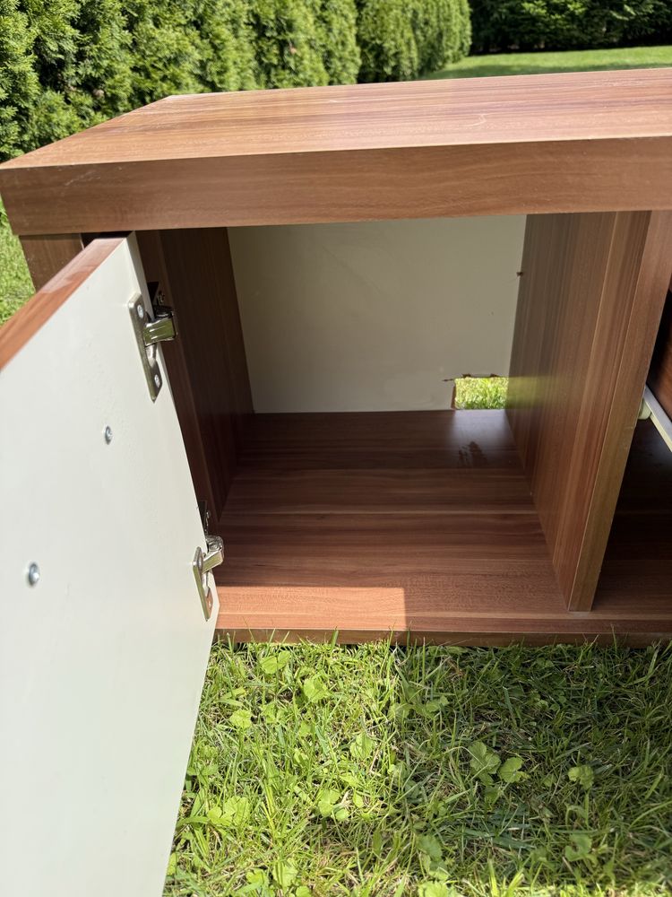 Szafka pod telewizor