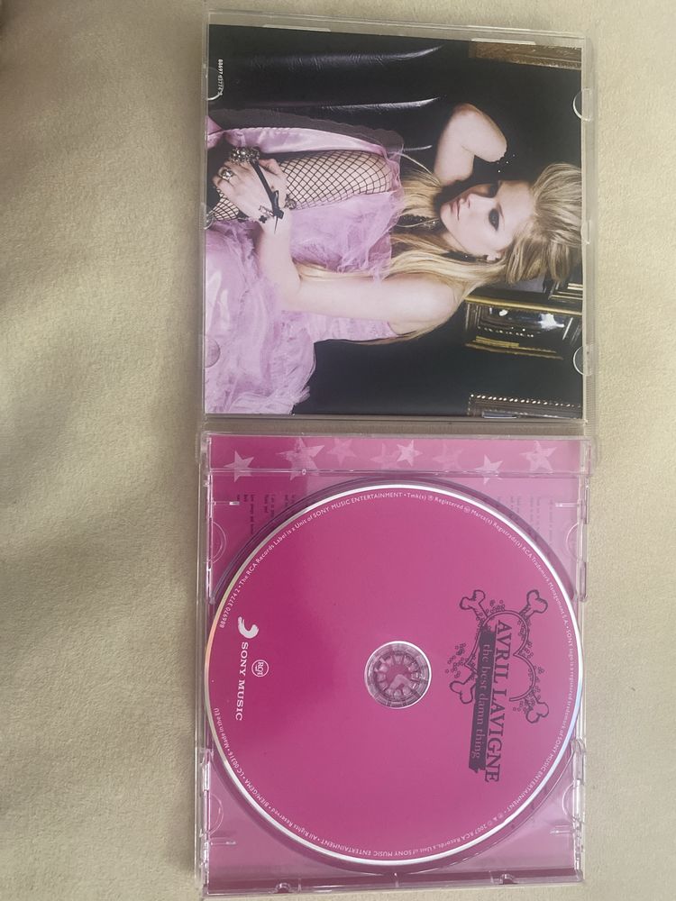 CD Avril Lavigne (the best damn thing)