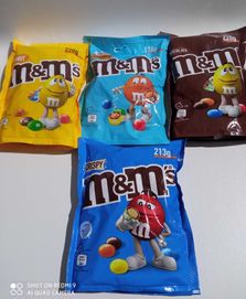 M&M's różne rodzaje orzechy w czekoladzie, ciasteczka w czekoladzie