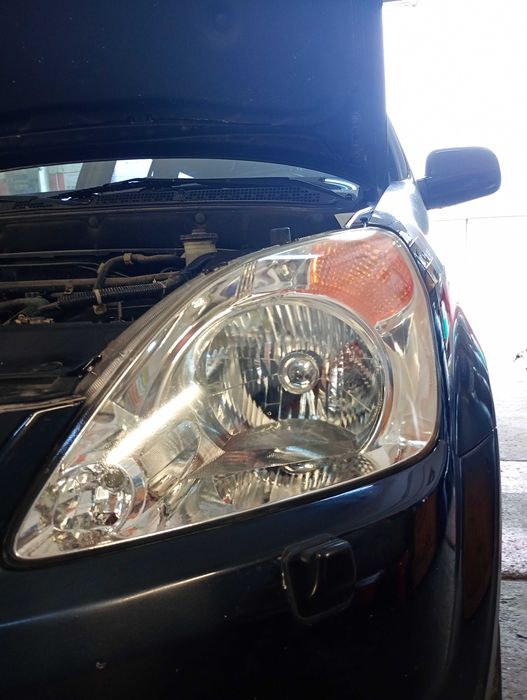 Polerowanie reflektorów samochodowych