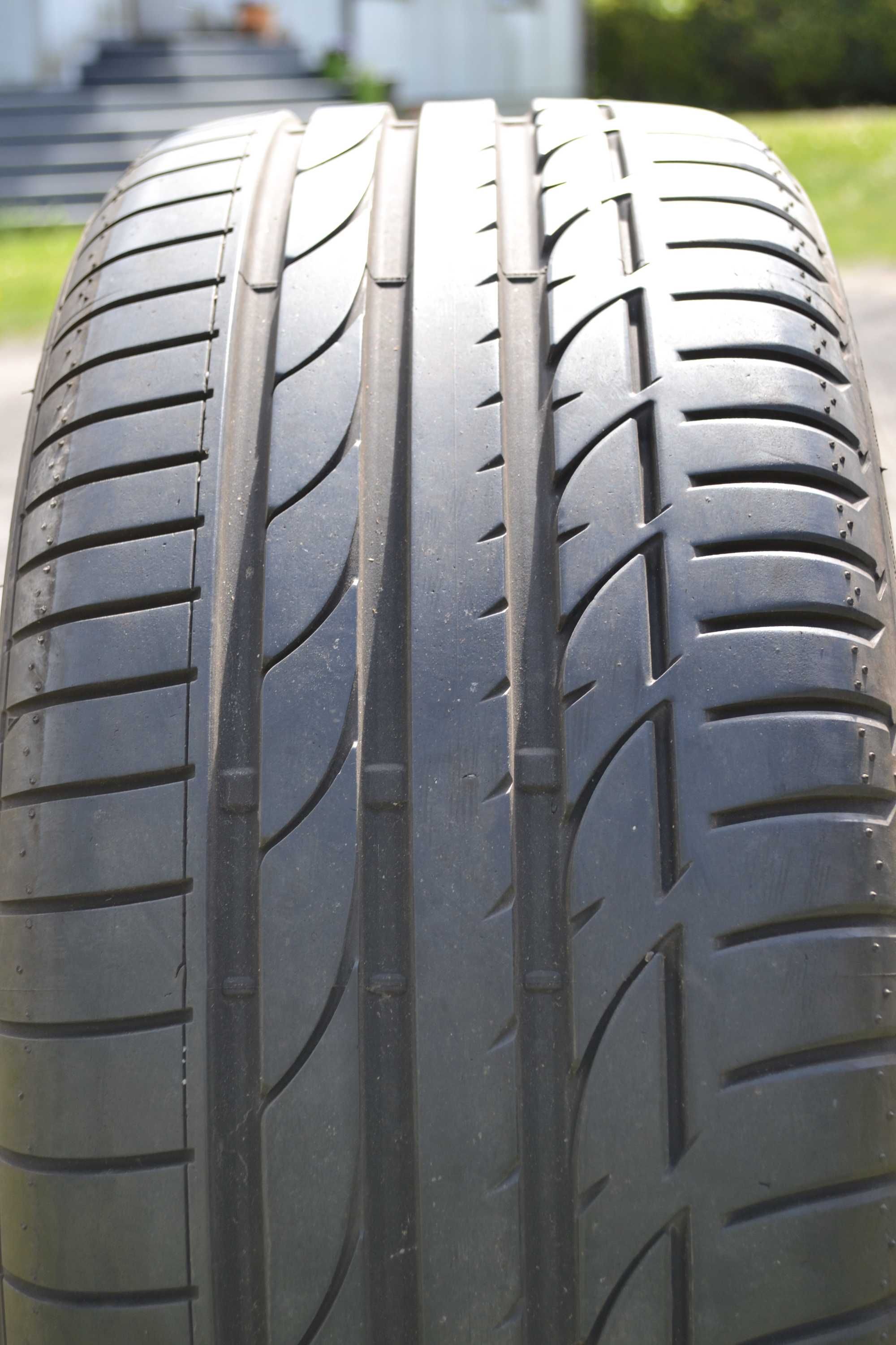 Opony 235/40/19 Bridgestone 2szt Letnie