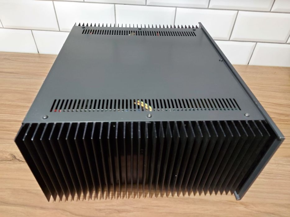 NAD 208 thx 2x250w xlr