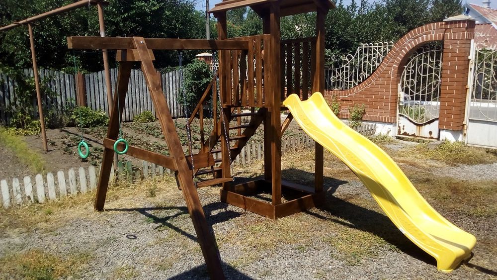 Продам дерев'яний дитячий майданчик, ціна 18000грн