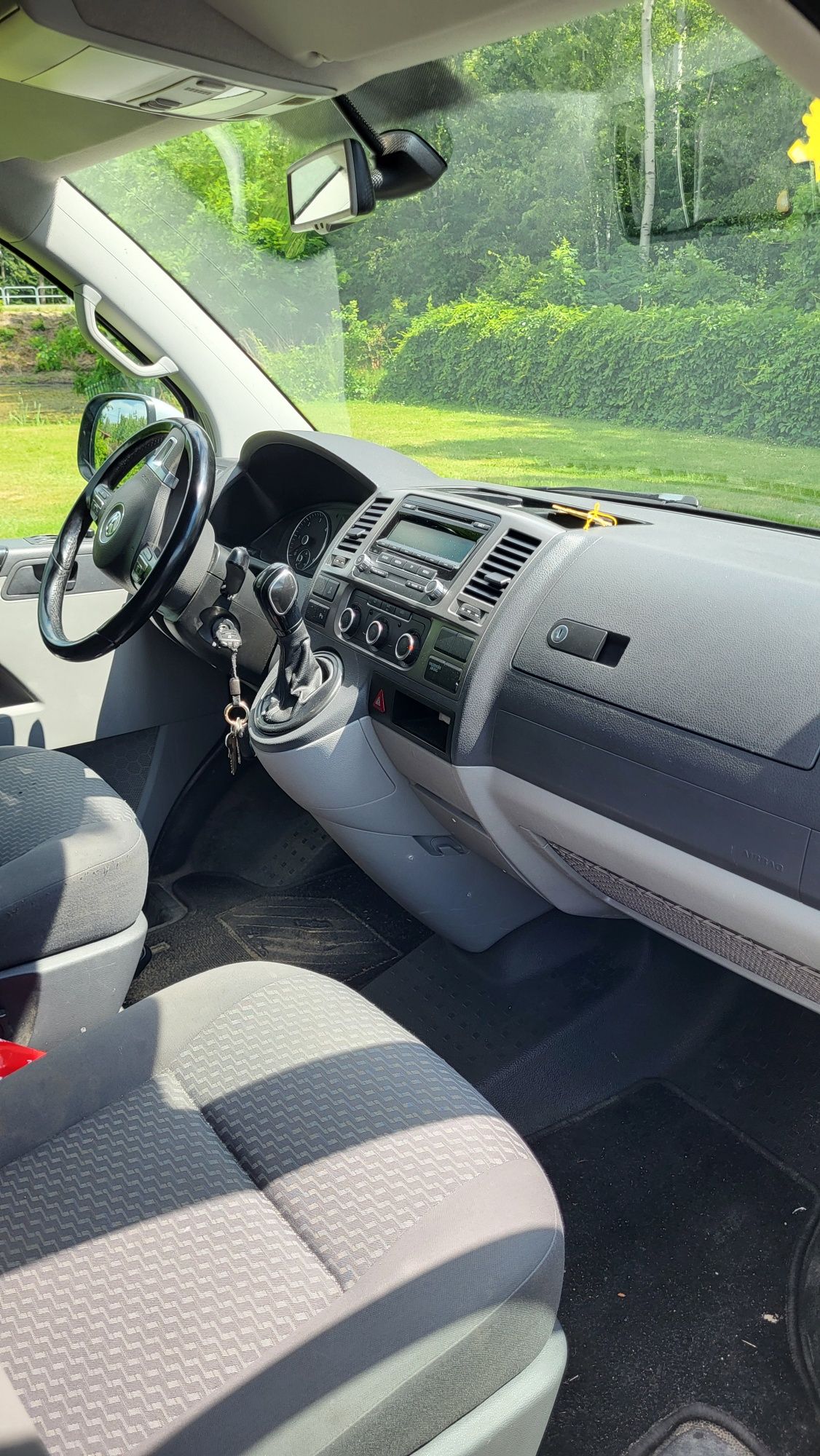 Vw t5 transporter