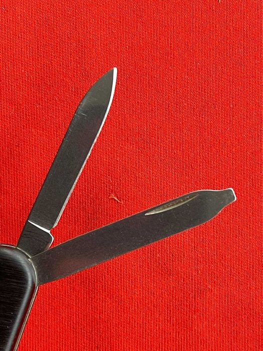 Victorinox Сlassic SD Black c Темляком (БЕЗ рекламы и надписей)