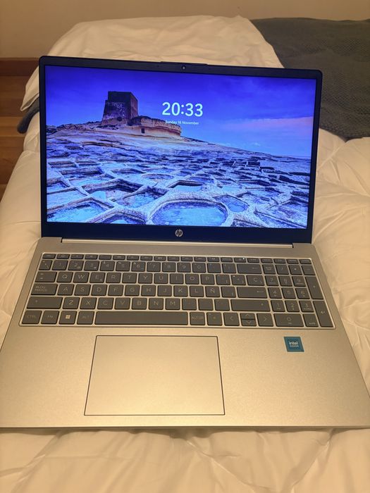 Portátil HP Intel N100 128Gb