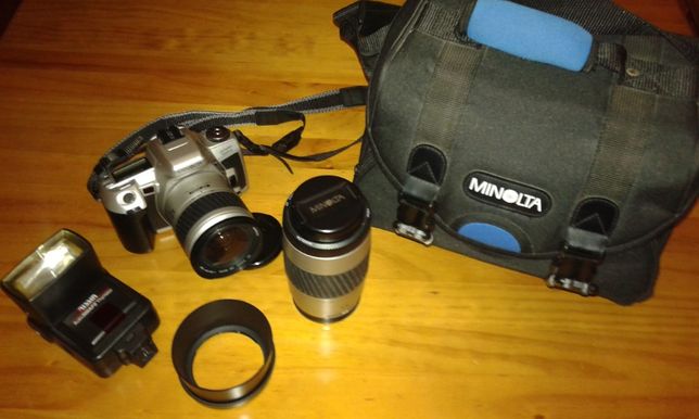 Máquina fotográfica analógica Minolta Dinax 505si