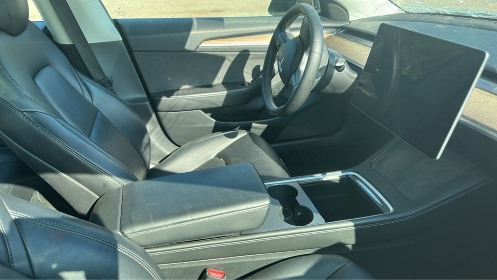 Tesla model 3 2023 60 kw