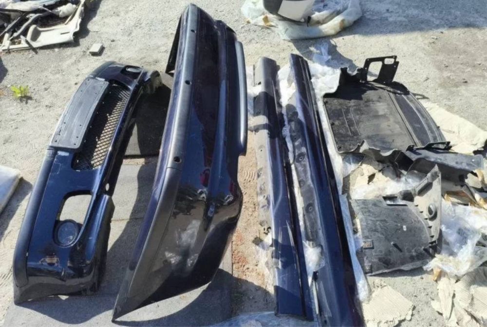 Бампера BMW 3 E46 2001-2006