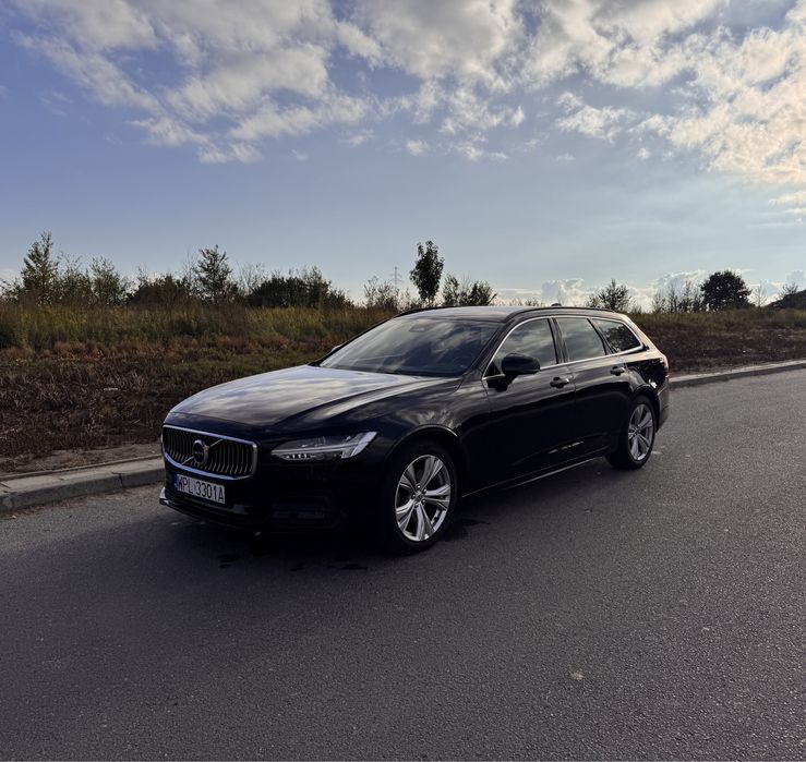 Volvo V90 B4 Lift 197km Momentum PRO
