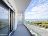 Apartamento T3 com terraço a 200 metros da praia de Santa Cruz com ...