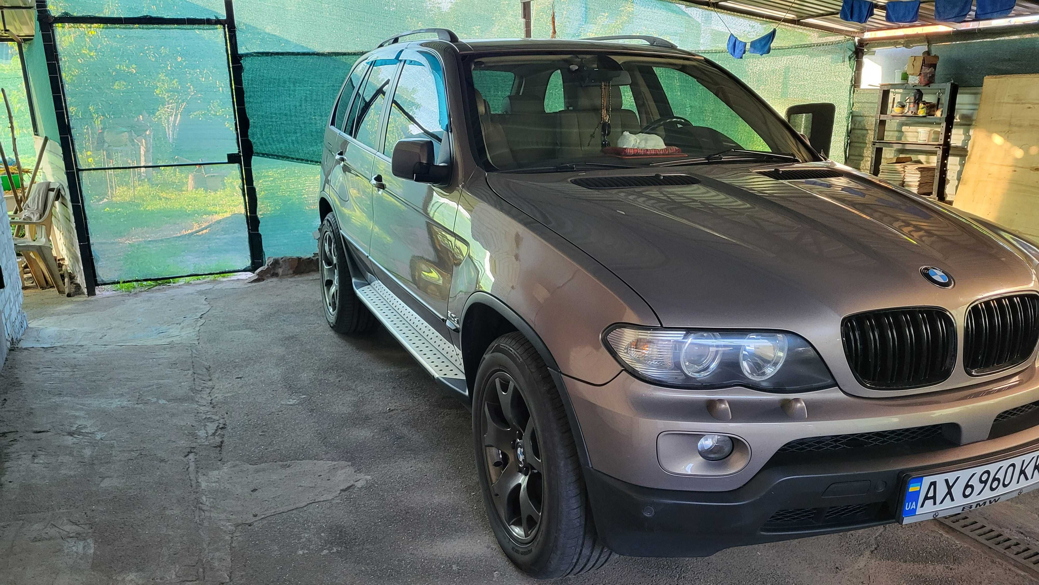 Продам BMW x5 E53