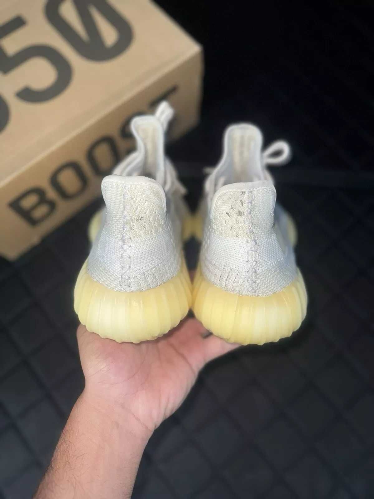 adidas Yeezy Boost 350 V2 naturalny (z pudełkiem po butach) R-44.5