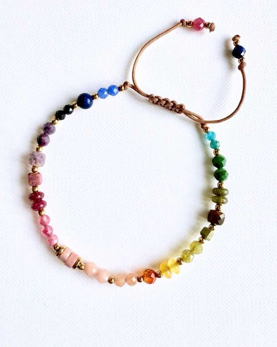 Bransoletka z kolorowego miksu kamieni
