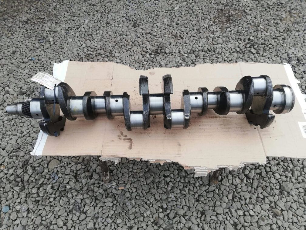 Wał zetor ursus 6 cylindrowy