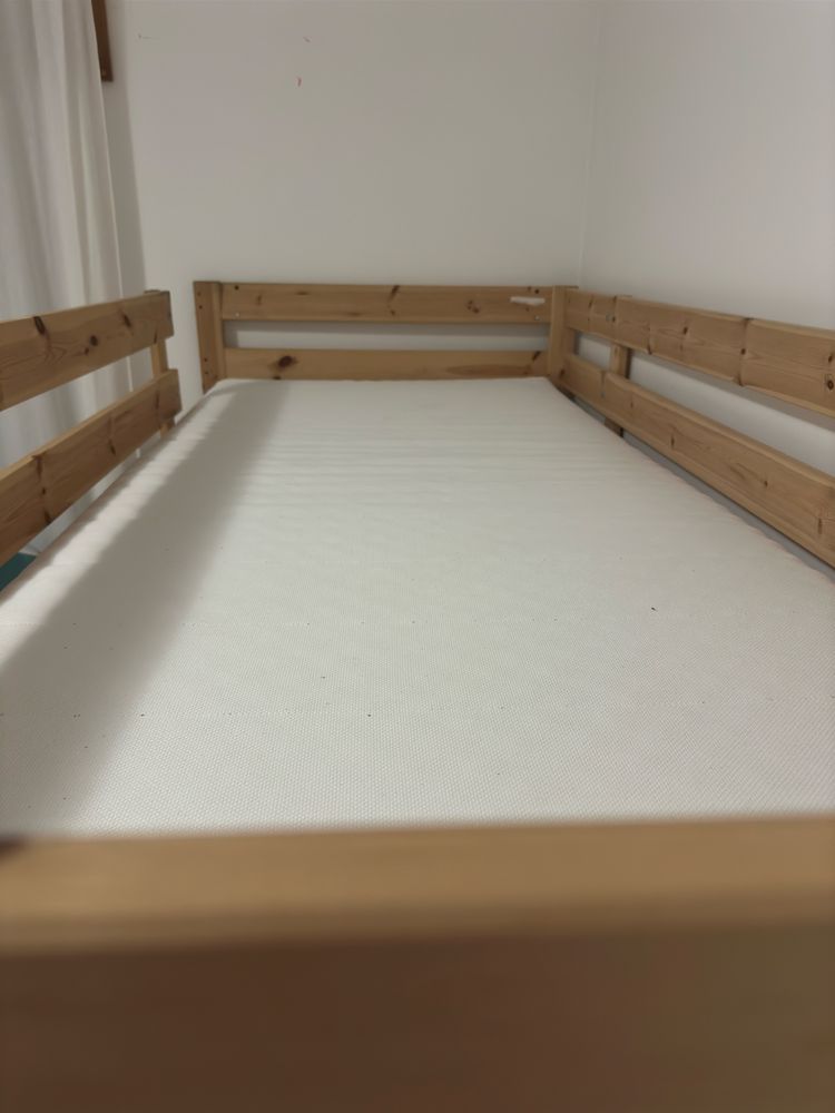 Beliche Mydal + 2 Colchões Malvik (Ikea)