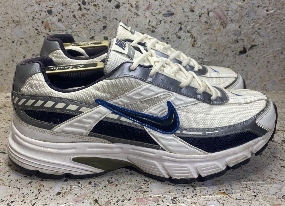 Nike Initiator white
