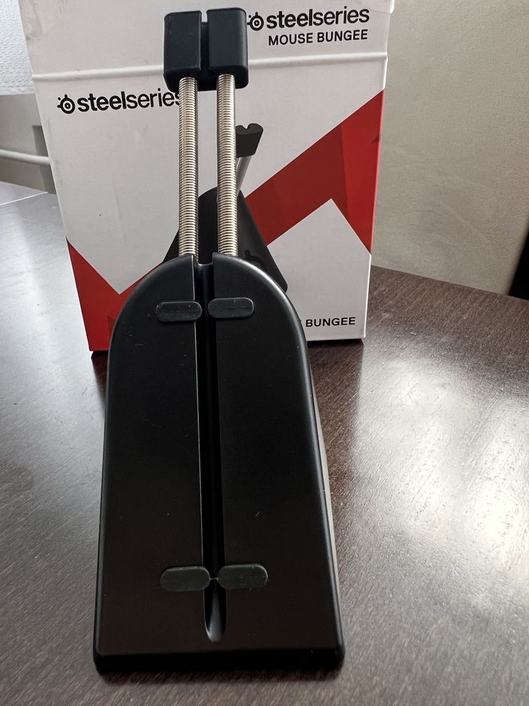 Steelseries mouse bungee
