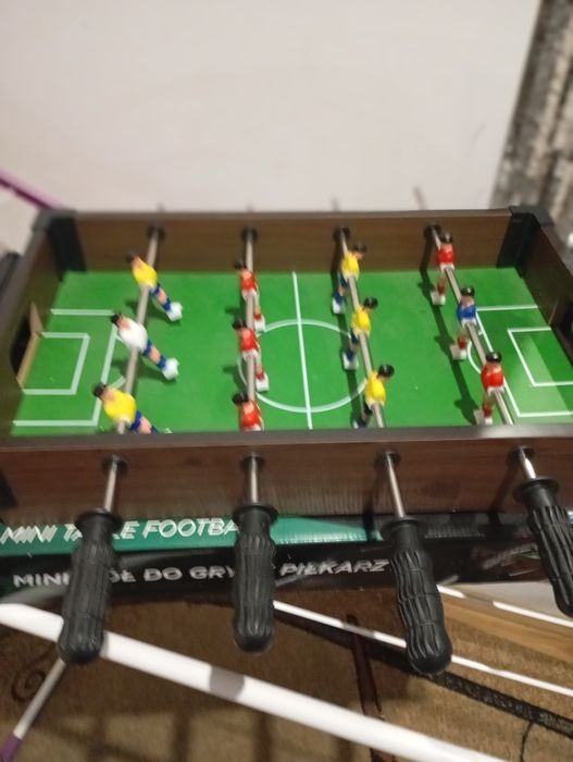 Mini stól do gry w piłkarzyki 
Wymiary 58*51*10
Stan bardzo dobry 
Jed