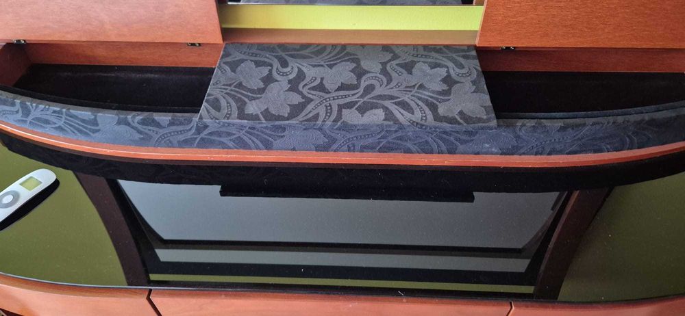 zestaw mebli do sypialni Mebin Art Modulo toaletka, szafa, komoda