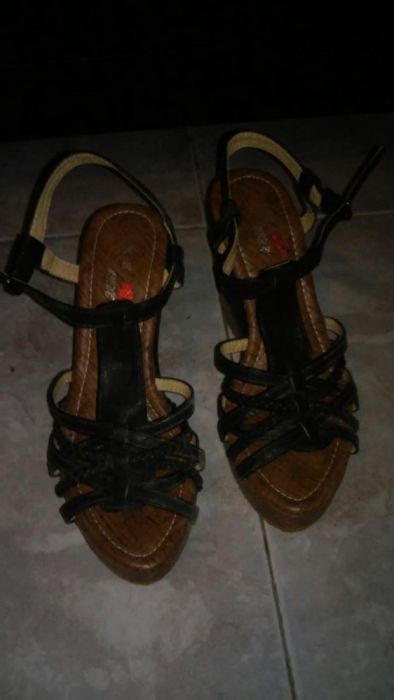 Sandalias novas n.35