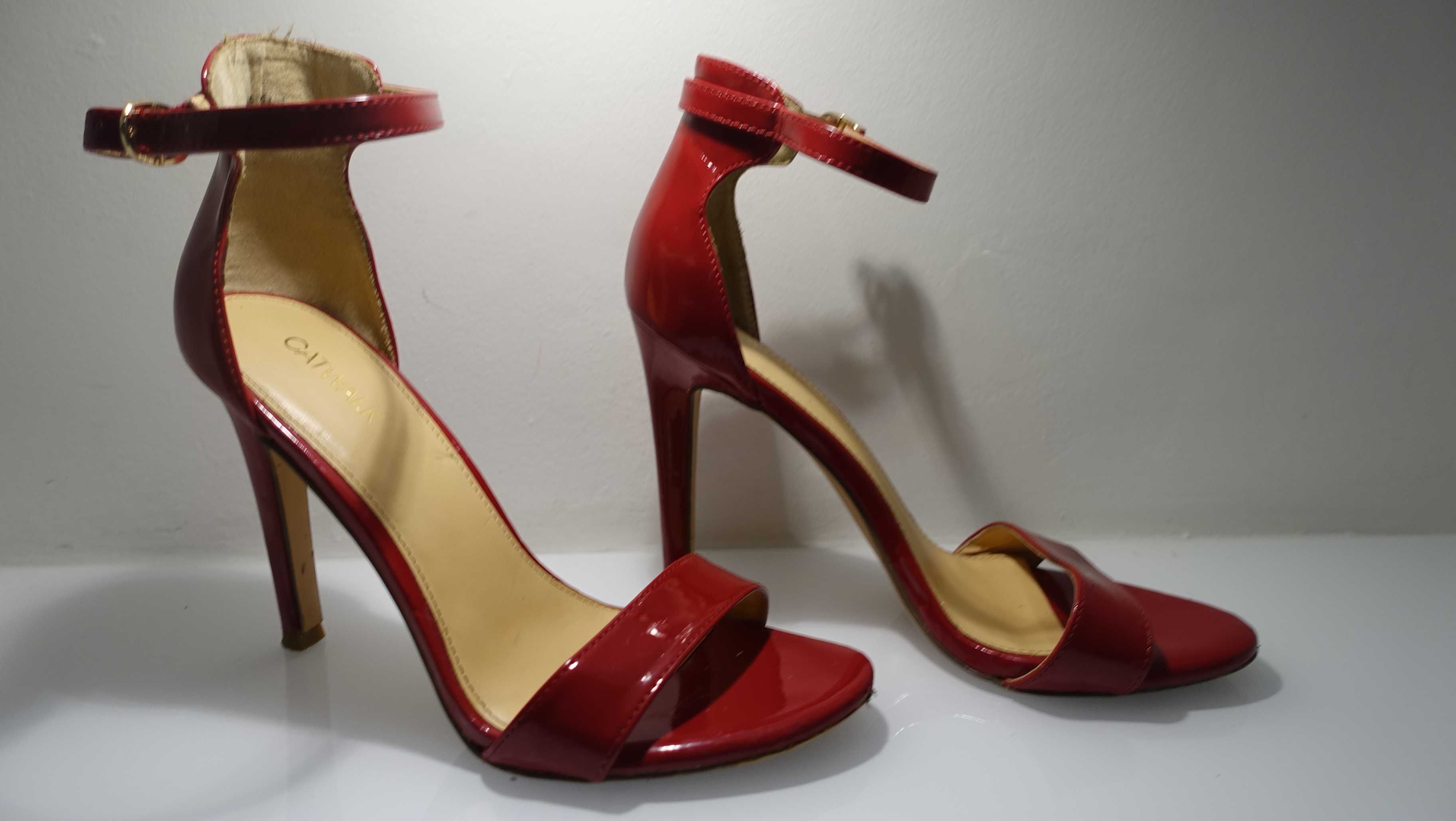 Sandały/buty na obcasie Catwalk, czerwone lakierowane , r.38