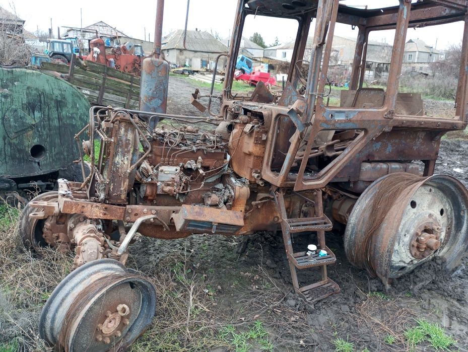 Продаю трактора в неробочому стані