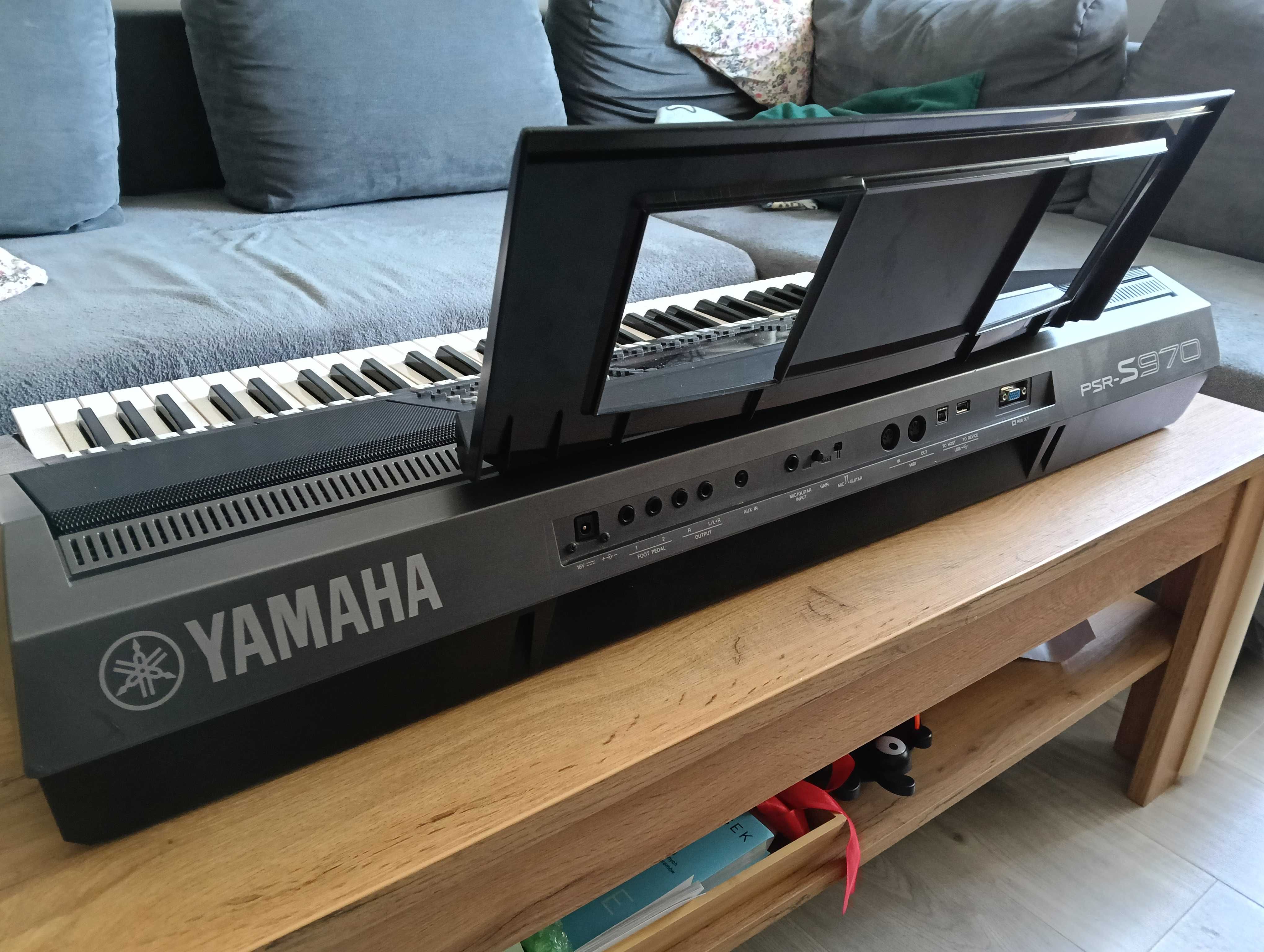 Yamaha psr s970 keyboard