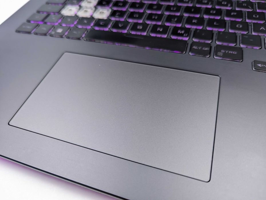 LAPTOP GAMINGOWY Asus ROG Strix RTX3060 6Gb Ryzen 9 6900HX komputer