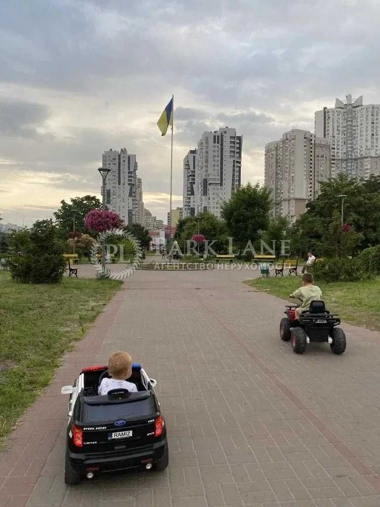Продаж 3 к кв 90 м2 вул Драгоманова 31Б Позняки Осокорки Дарницький