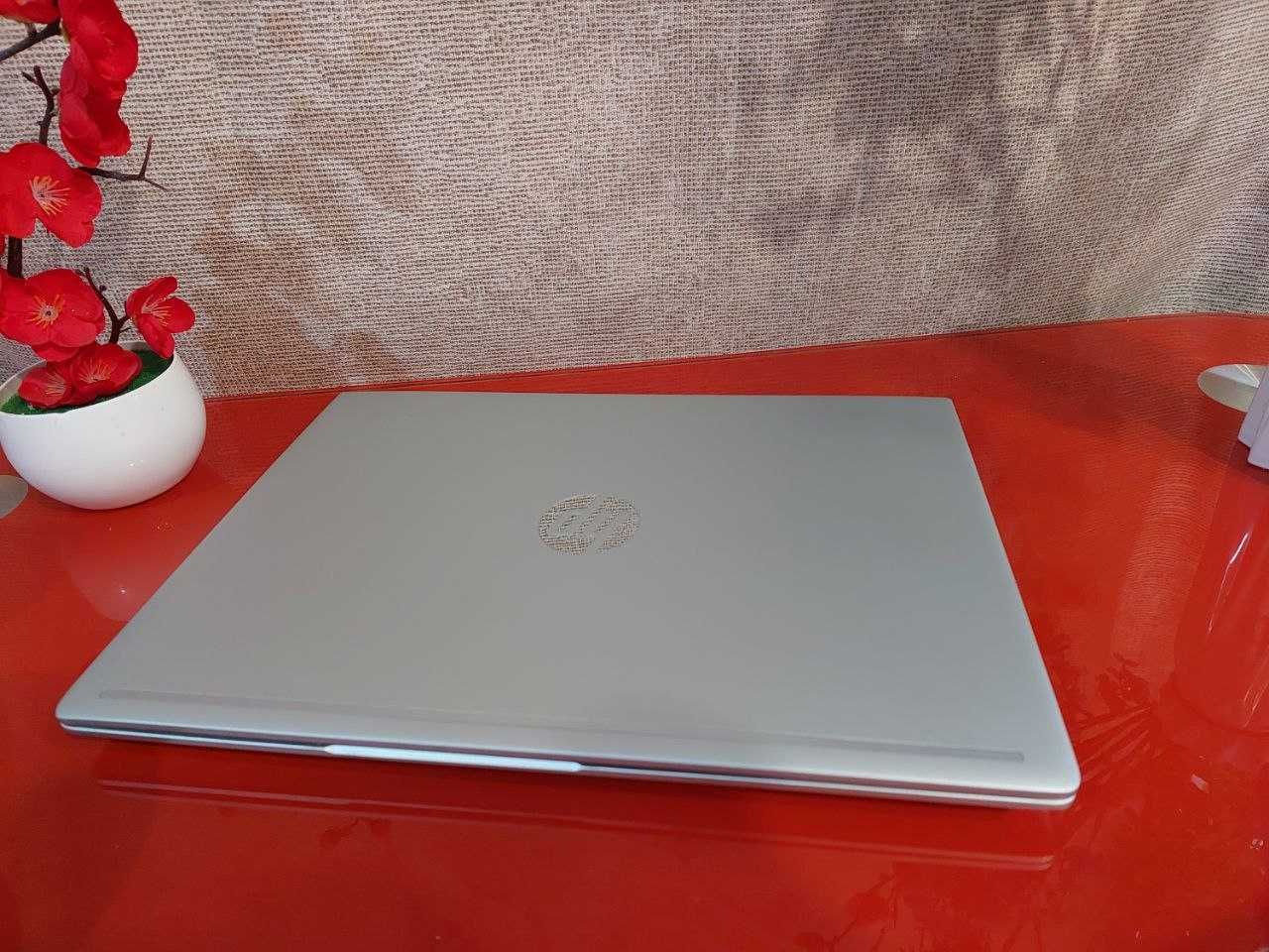 Ноутбук HP/FULL HD IPS / i3-10110u/4 ядра /16 GB / 240 GB SSD