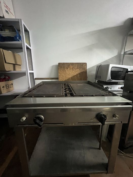 Grelhador profissonal com mesa inox