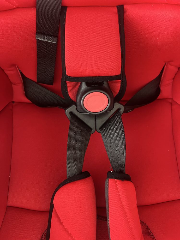 Дитяче, автомобільне крісло Peg-Perego