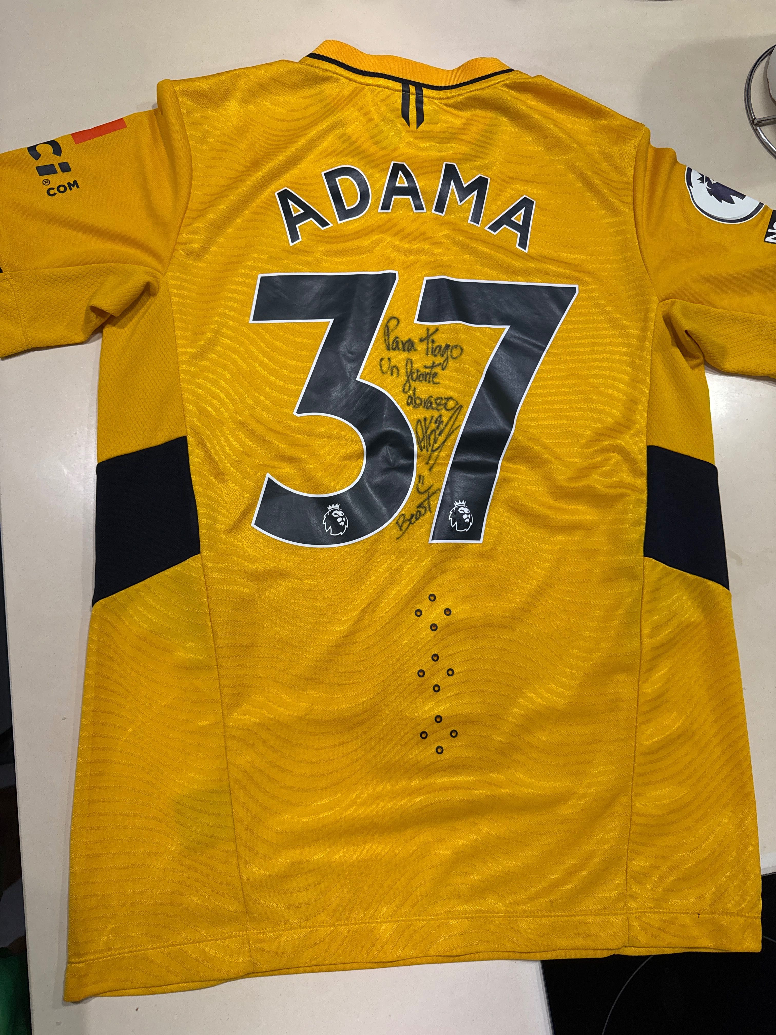 Camisola assinada por adama traore